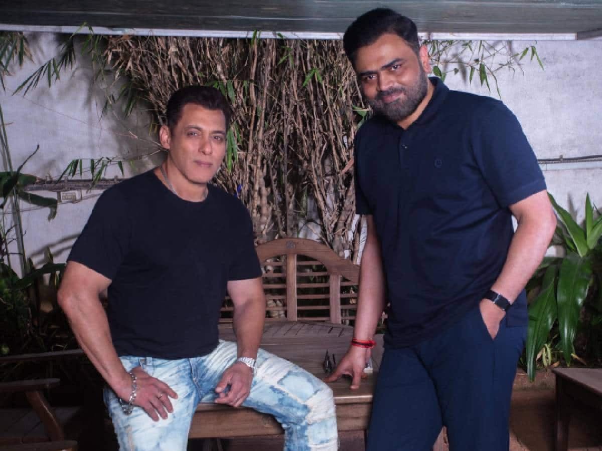 Salman Khan's Telugu Leap: Vamshi Paidipally to Direct Bollywood's Bhai