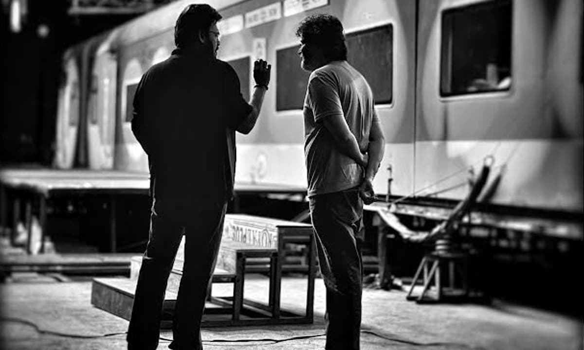 Venkatesh-Trivikram Railway Station Moment Goes Viral From Adarsha Kutumbam Sets