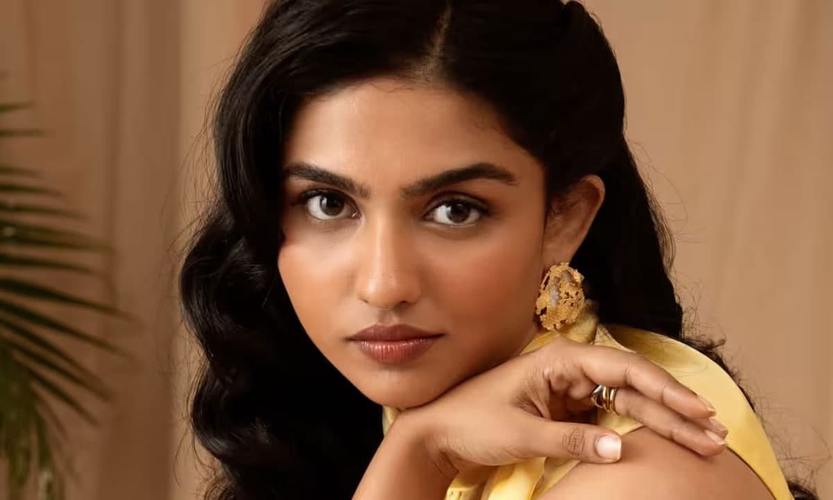Mamitha Baiju Speaks Out Against Film Leaks, Calls It 'Stealing Team's Hard Work'