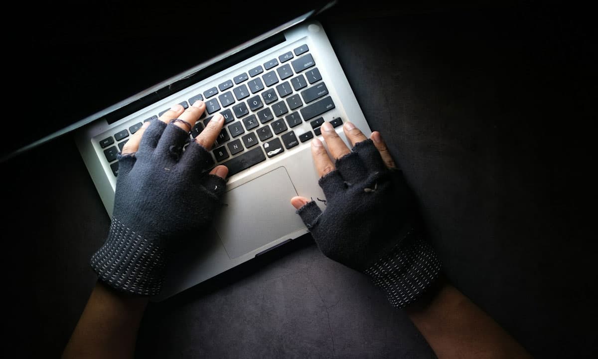 Akshay Kumar Daughter Becomes Target of Online Gaming Predator