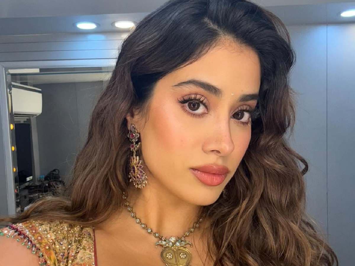 Janhvi Kapoor Calls Out Paparazzi Culture: 'They Zoom In for Views and Money'