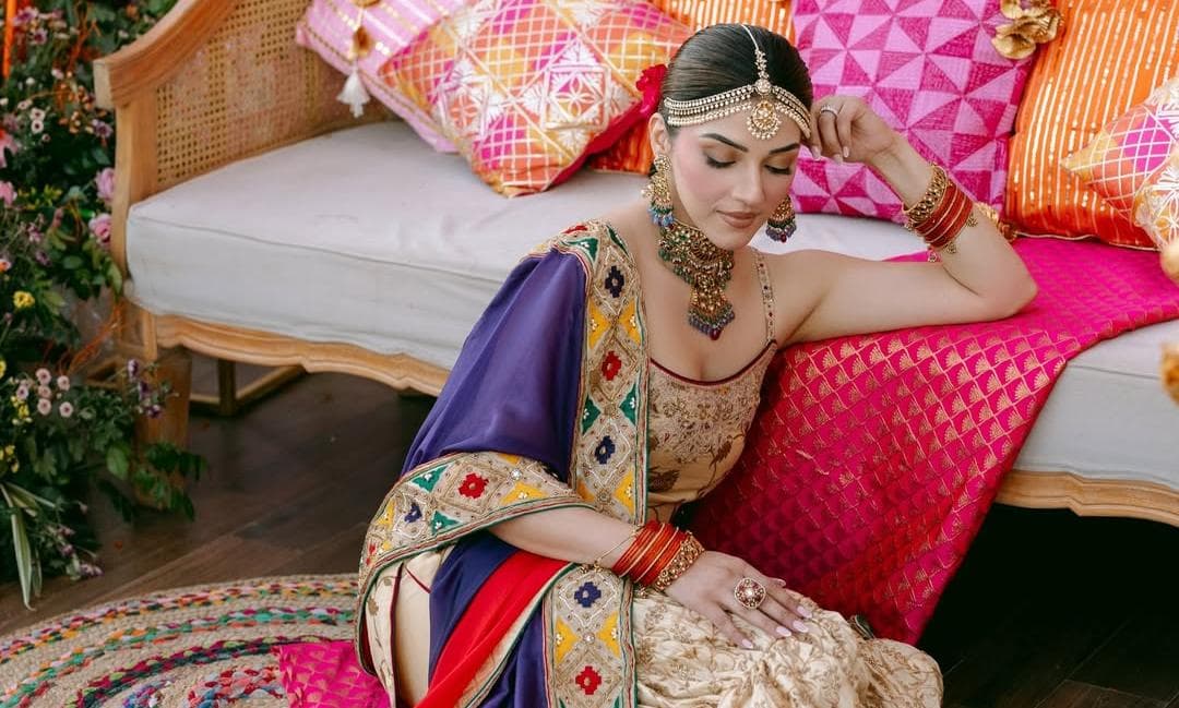 Mehreen's Mother's Wedding Saree Steals the Show at Mehendi Ceremony